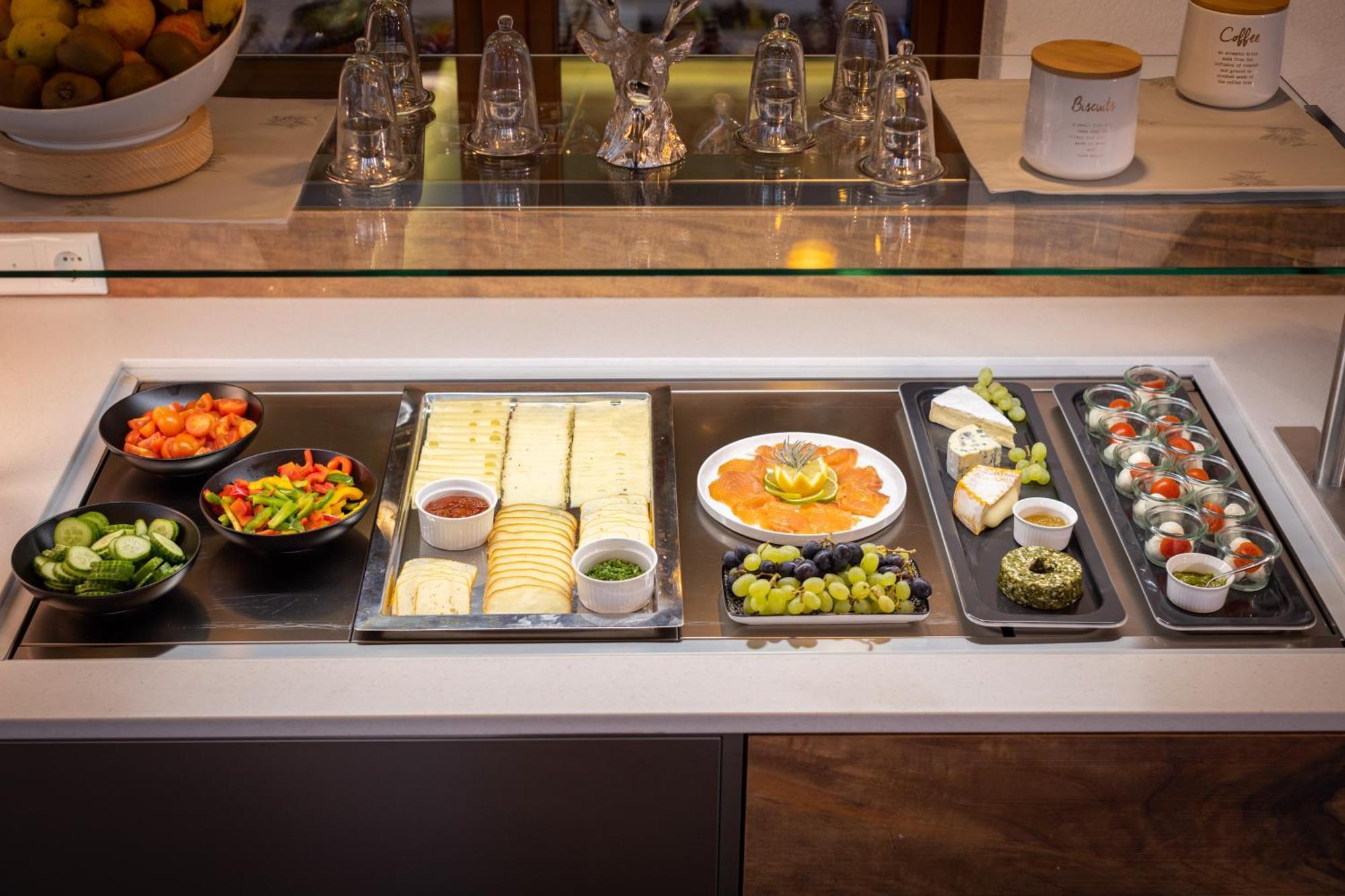 Apart- Und Wellnesshotel Dachsteinresort Русбах-ам-Пас-Гшютт Экстерьер фото